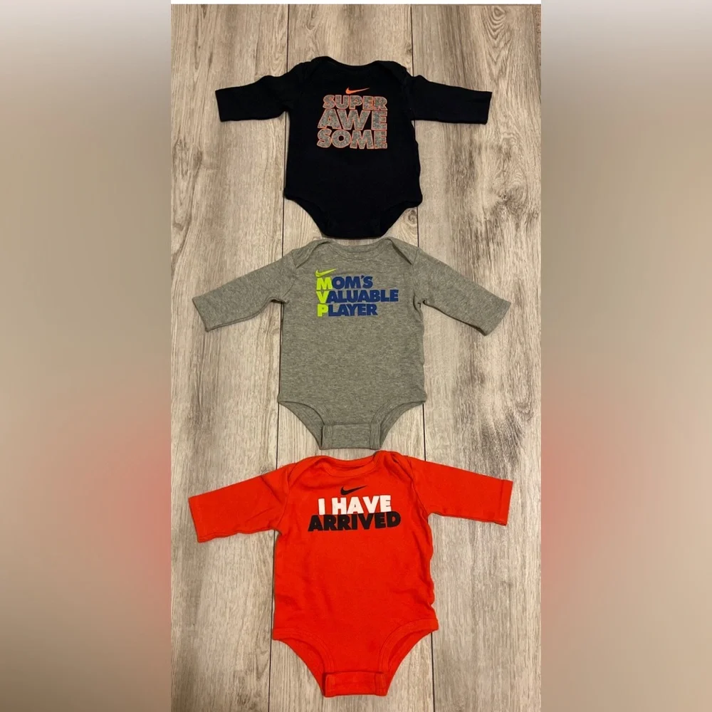 Nike Boy Onesie Bundle 0-3 Months - Picture 1 of 7